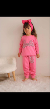 Load image into Gallery viewer, Pink Barb Set
